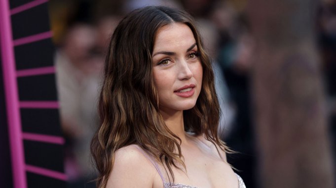 ana de armas ballerina